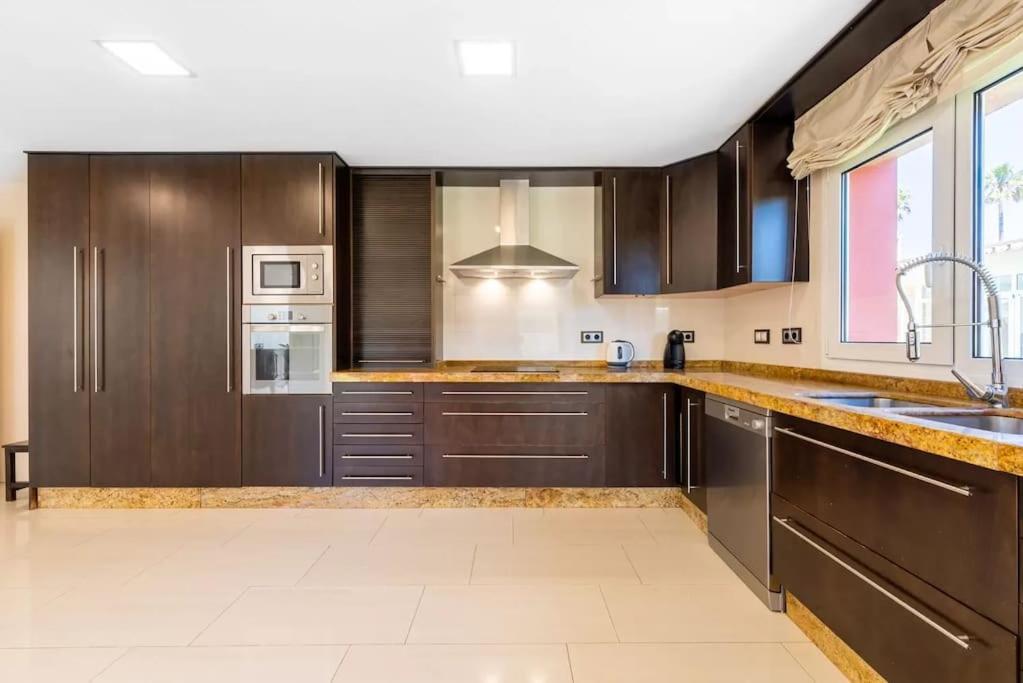 Ohana Luxury Villa With Heated Pool Malaga Zewnętrze zdjęcie